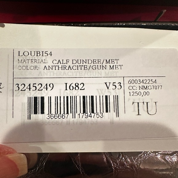 Christian Louboutin bag - Picture 12 of 12